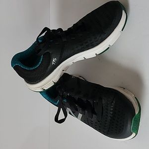 NB New Balance 775 running shoes size 8.5